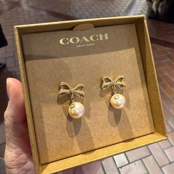 NWT COACH Bow Pearl Earrings CY107 Holiday Gift Gold/Pearl - Picture 2 of 6